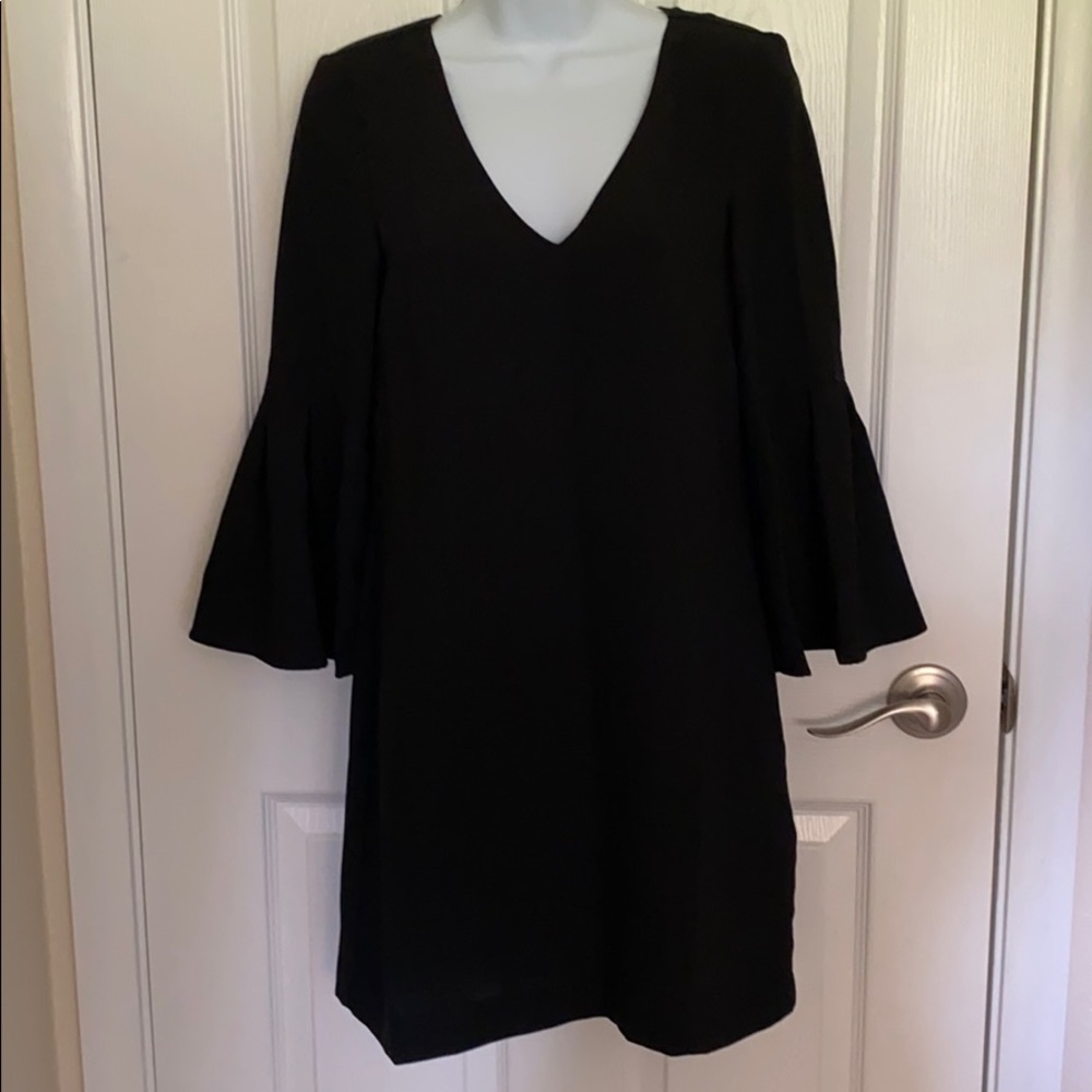 NWT! Black H&M Shift Dress with Bell Sleeve